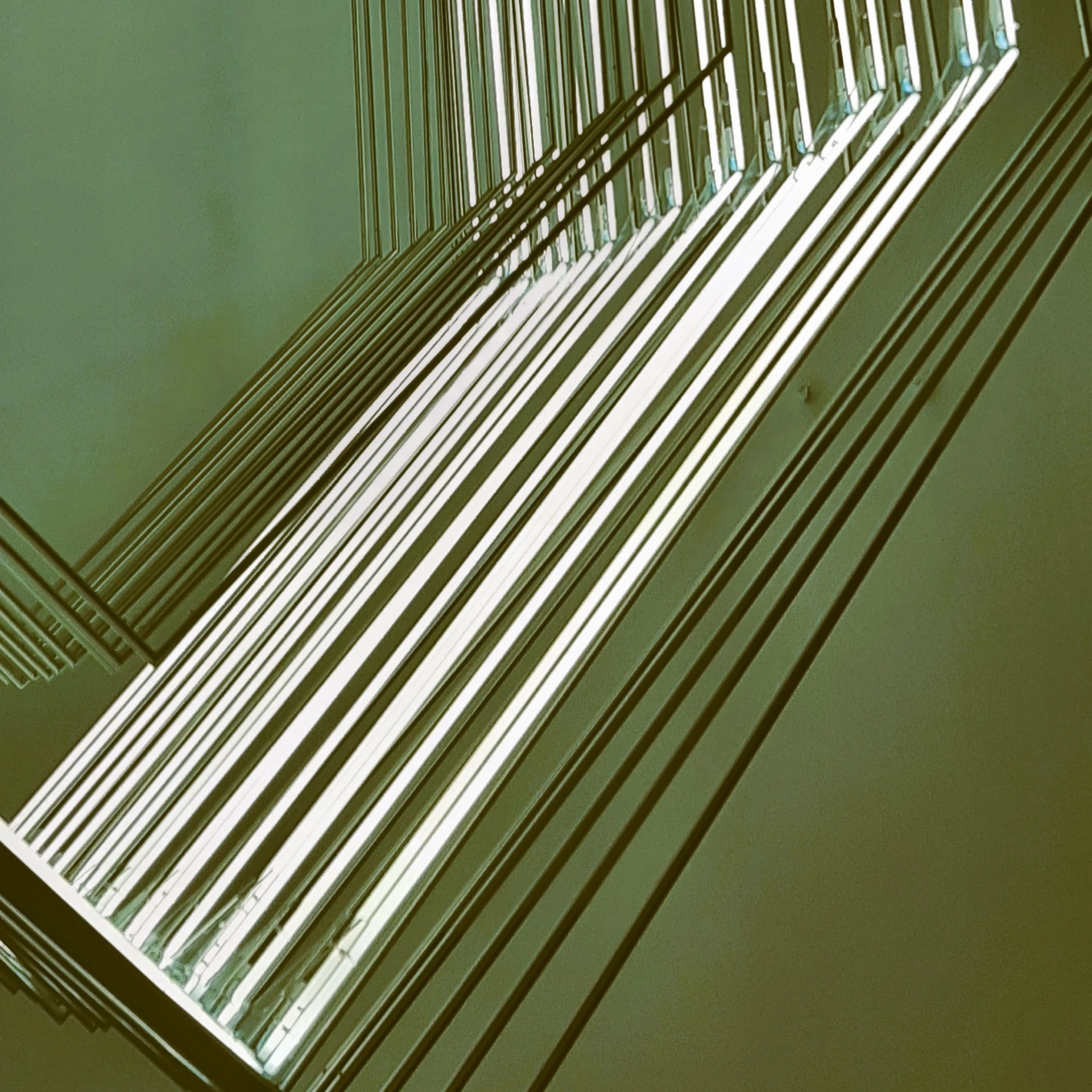 Up again (30x30, Keret + Paszpartúra)